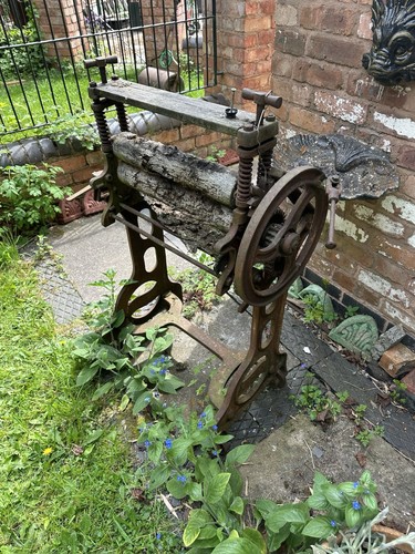 Antique mangle cast iron - mangle,