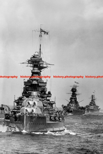F010152 hms valiant - f010152,