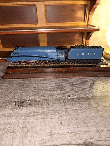 Hornby lner class 4902 - hornby,