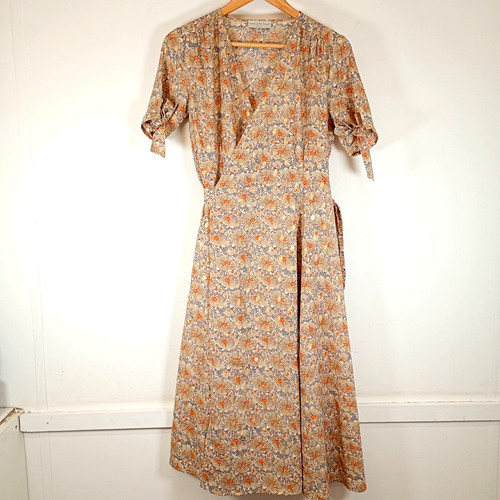 Never fully dressed gold - dressed,