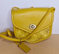 Coach Cute Mini Pouch Cross