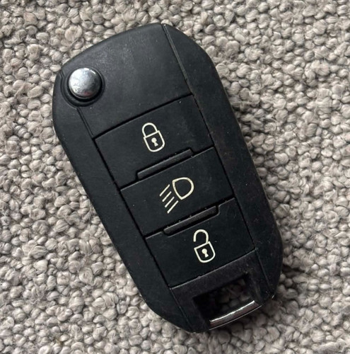 Genuine peugeot button - peugeot,