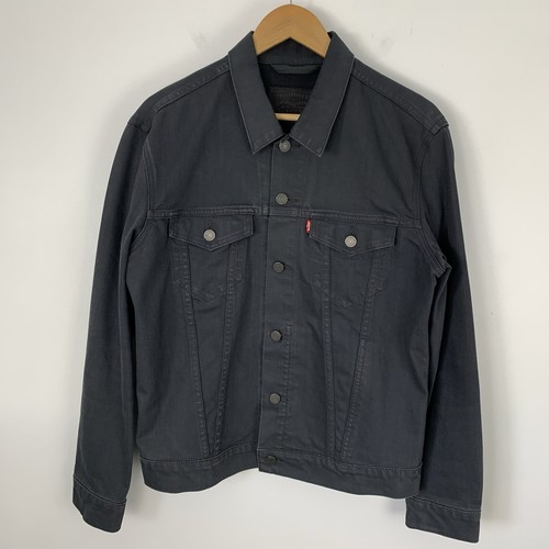 Levi denim jacket large - levi’s,