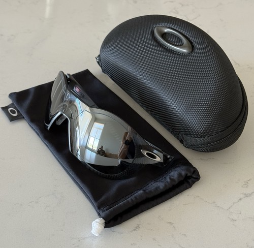 Oakley subzero sub zero - oakley,