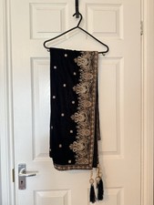 Pakistani Velvet Shawl