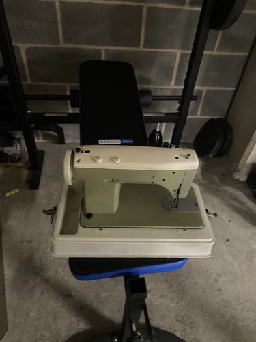 Sewing machine - sewing,