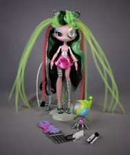 Novi Stars Roe Botik Doll by