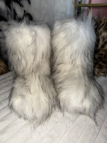 White faux fur - fur, y2k