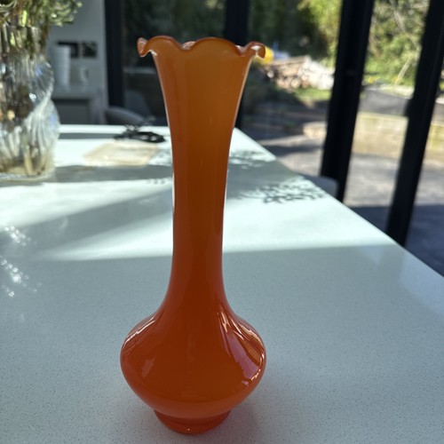 Small orange fluted - small, top