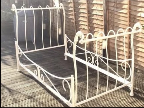 Beautiful vintage wrought iron - beautiful,