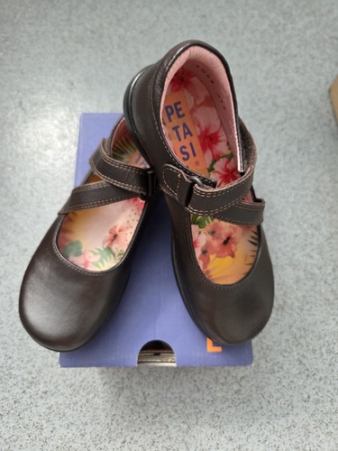 Girls brand new brown leather - new,