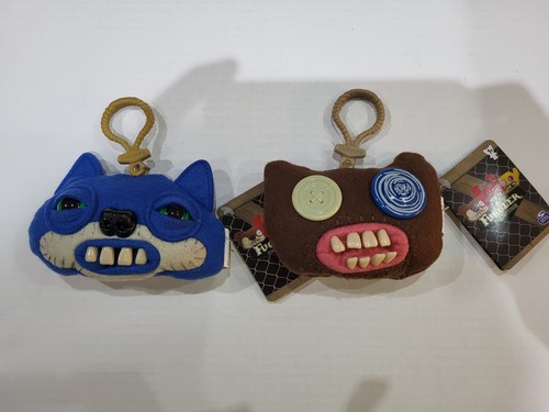 Fuggler key chain - /,