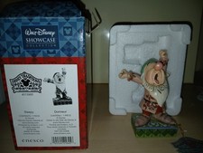 Walt Disney Figure Showcase