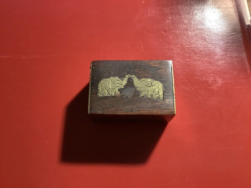 Vintage wooden snuff box - snuff, with