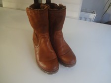 Ladies Tamaris Chunky Tan