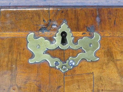 Wooden frame offer - -,