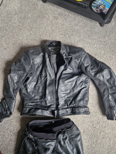 Weise motorcycle leathers - leathers, set
