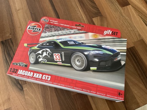 Airfix jaguar xkr - 32,