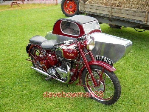 Photo vintage triumph - ,