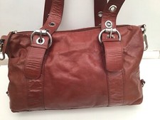 Tula Leather Tan Shoulder Bag