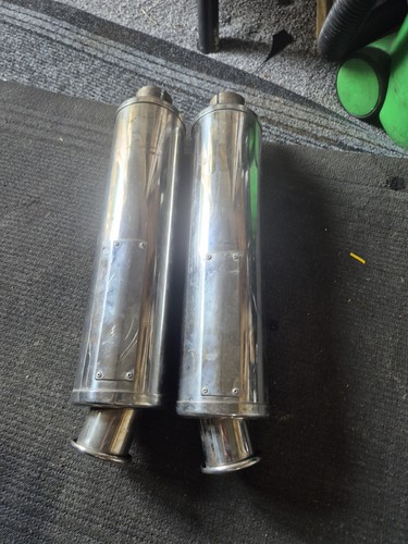 Matching pair renegade - renegade, exhaust