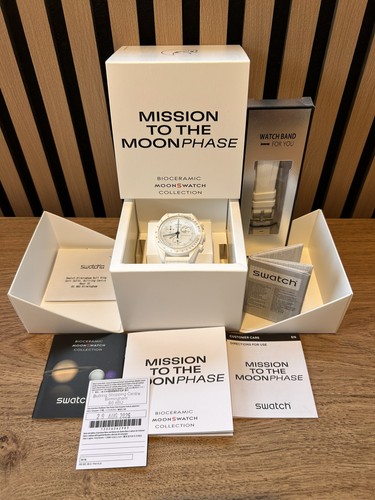 Omega swatch moonswatch - omega,