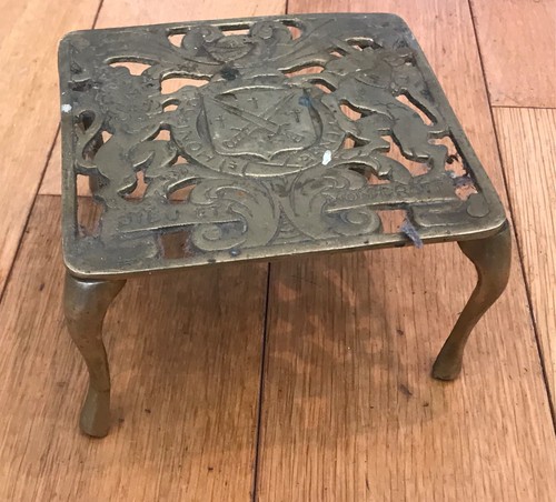 Vintage brass trivet stand - vintage,