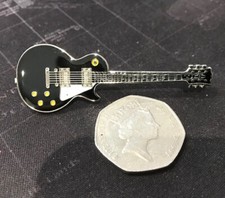 GIBSON LES PAUL BLACK GUITAR ENAMEL PIN BADGE GIFT FOR MUSIC LOVERS (PB101) 