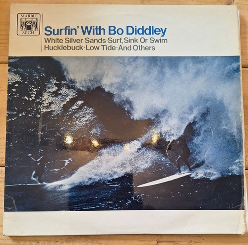Diddley surfin with bo - bo, surfin'