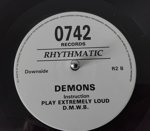 Rhythmatic frequency demons - frequency/,