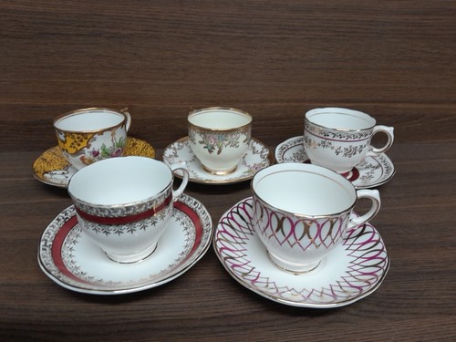 Five salisbury china - salisbury, cups