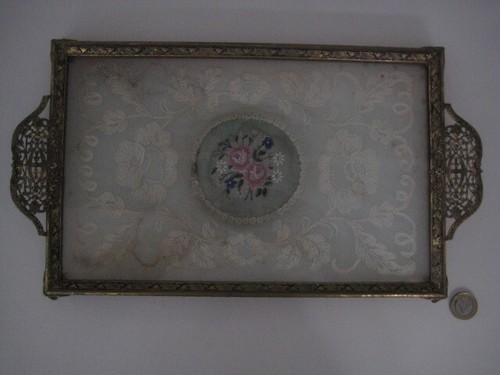 Vintage vanity dressing - vanity,