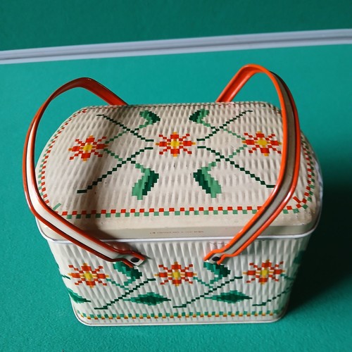 Vintage tin with handles - vintage,