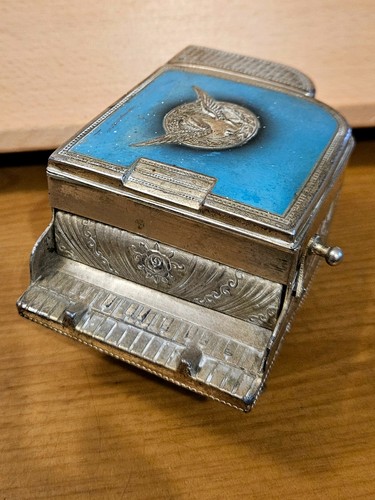 Cigarette dispenser shape - cigarette,