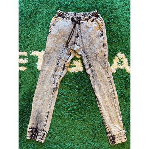 Beyond the limit - beyond, joggers