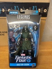DOCTOR DOOM Marvel Legends