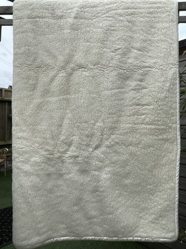 100 merino wool double sided - 100%,