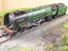 Hornby 00 Gauge BR Britannia