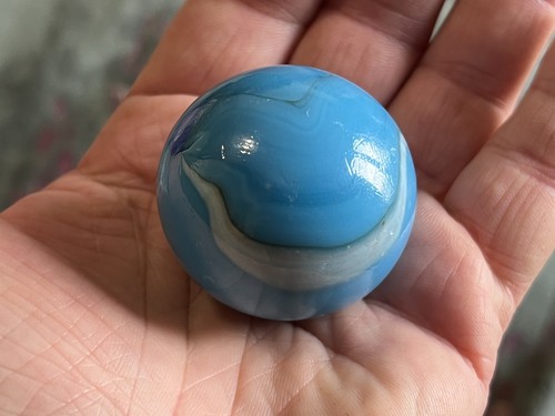 Large blue white glass swirl - white,