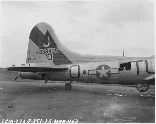 B17 flying fortress aviation - flying,
