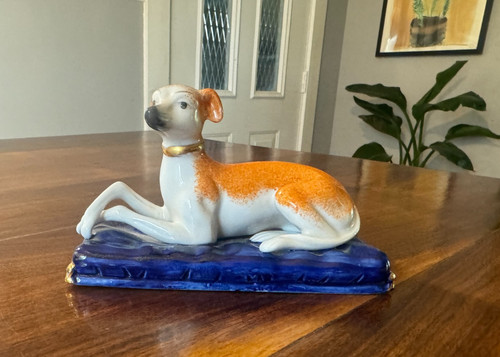Collectible staffordshire - collectible,