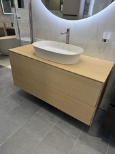 Ideal Standard Ipalyss Conca Vanity Unit & Basin & Tap Ex Display