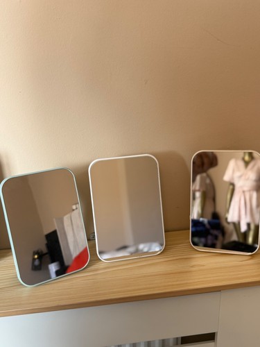 Vanity makeup mirror tabletop