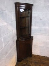 MAHOGANY VENEER FLOOR CORNER