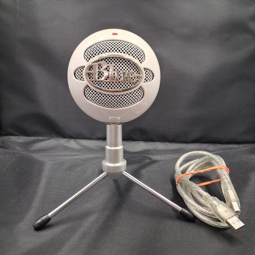 Blue snowball ice - blue,