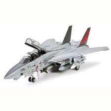 TAMIYA 60313 F-14A Tomcat Black Knights 1:32 Aircraft Model Kit