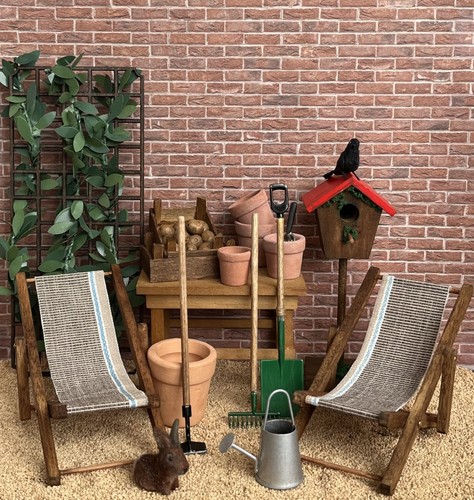 Dolls house garden - job, lot