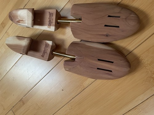 Pair cedar fresh wooden - of,
