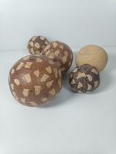 5 Decorative Round Balls