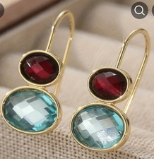 Vintage Oval Pendant Party